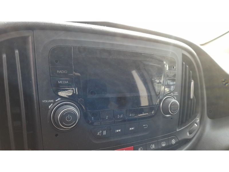 Recambio de sistema audio / radio para fiat doblo cargo (263_) 1.3 d multijet (263wxu1a) referencia OEM IAM   