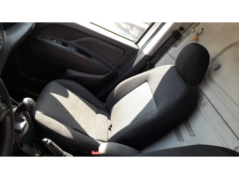 Recambio de asiento delantero izquierdo para fiat doblo cargo (263_) 1.3 d multijet (263wxu1a) referencia OEM IAM   