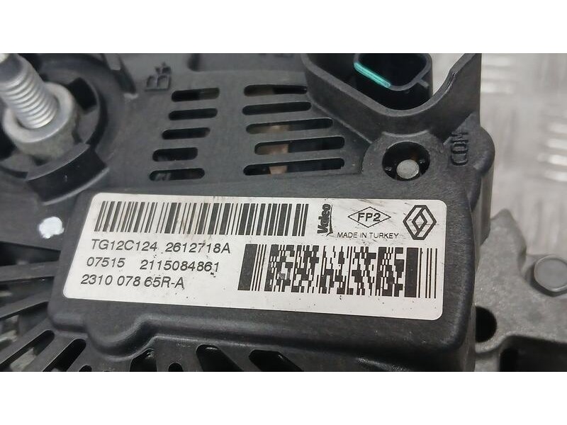 Recambio de alternador para renault clio iv business referencia OEM IAM 231007865R VALEO TG12C124