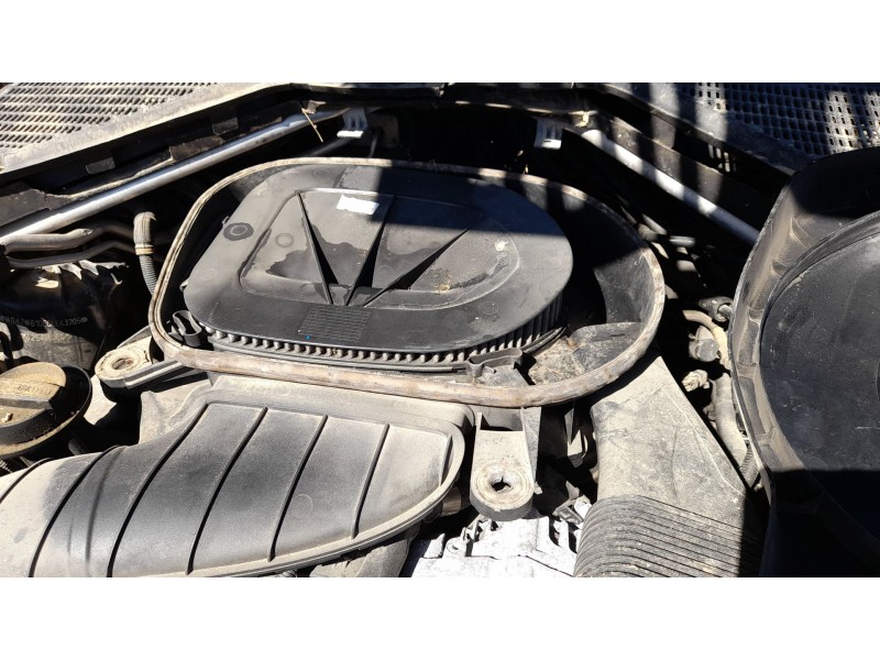 Recambio de carcasa filtro aire para bmw x5 (e70) xdrive 40 d referencia OEM IAM 13717812061 C/ TAPA MOTOR 