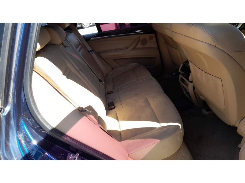 Recambio de asientos traseros para bmw x5 (e70) xdrive 40 d referencia OEM IAM   