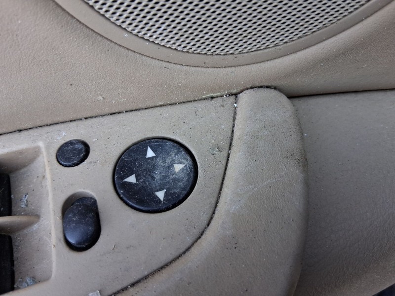 Recambio de mando elevalunas delantero izquierdo para bmw x5 (e70) xdrive 40 d referencia OEM IAM 61319218044 C/MANDO RETROVISOR