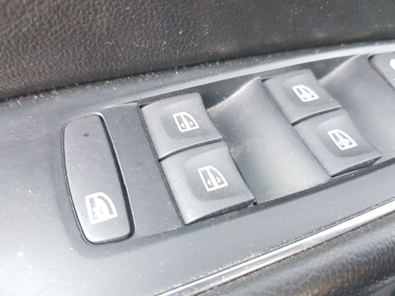 Recambio de mando elevalunas delantero izquierdo para renault talisman (lp_) 1.6 dci 130 referencia OEM IAM 254012952R C/MANDO R