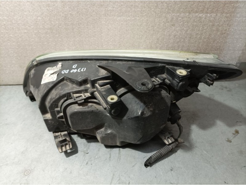 Recambio de faro derecho para ford focus berlina (cap) trend referencia OEM IAM   PULIR SIN REF