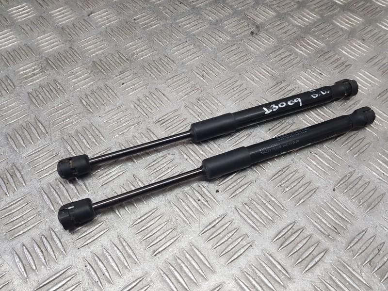 Recambio de amortiguadores capo para kia stinger (ck) gt-line 2wd referencia OEM IAM 81161J5000  