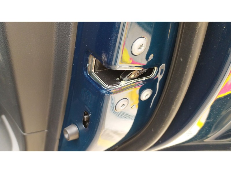 Recambio de cerradura puerta trasera derecha para toyota c-hr (_x1_) 2.0 hybrid (maxh10)10 referencia OEM IAM 69050F4131  