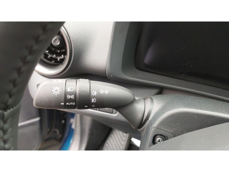 Recambio de mando luces y limpia para toyota c-hr (_x1_) 2.0 hybrid (maxh10)10 referencia OEM IAM 8432902040  