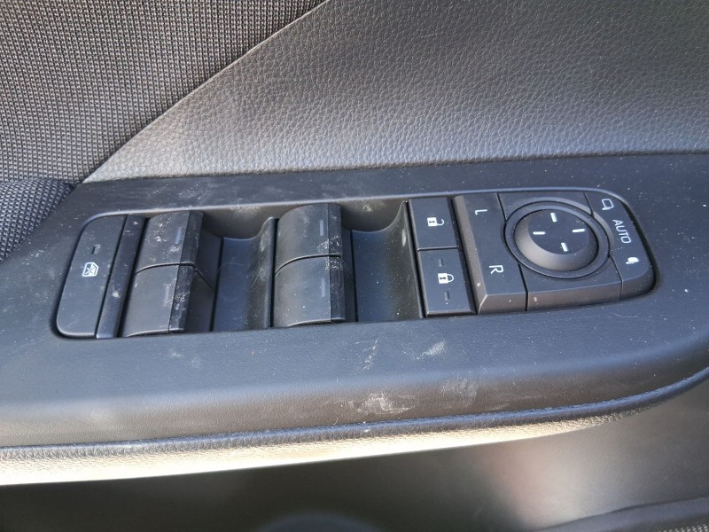 Recambio de mando elevalunas delantero izquierdo para toyota c-hr (_x1_) 2.0 hybrid (maxh10)10 referencia OEM IAM 84040F4130 C/M