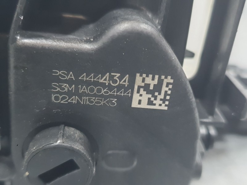 Recambio de cerradura puerta trasera derecha para peugeot 2008 ii (ud_, us_, uy_, uj_, ur_, uc_) 1.2 puretech 100 referencia OEM