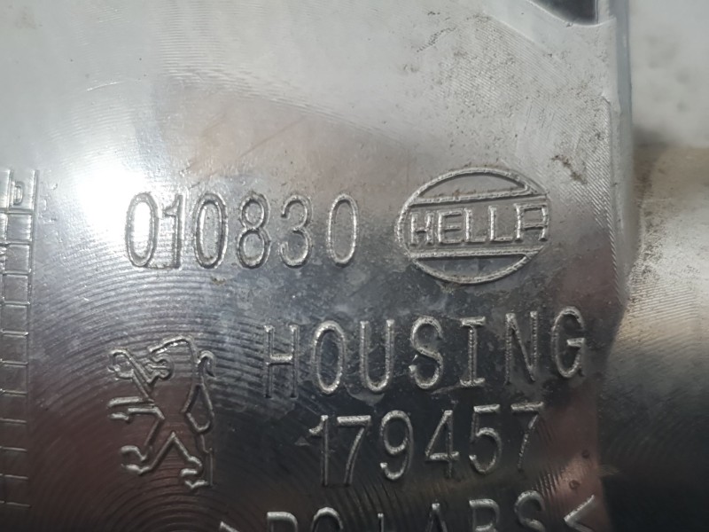 Recambio de piloto trasero central para opel corsa f (p2jo) 1.2 (68) referencia OEM IAM 9674308980 010830 HELLA