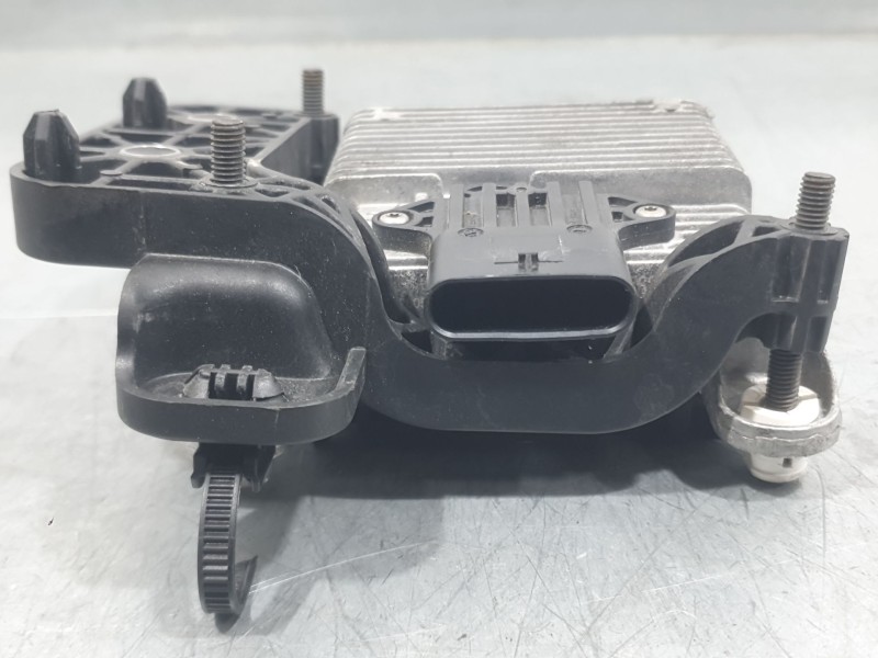 Recambio de modulo electronico para peugeot 2008 ii (ud_, us_, uy_, uj_, ur_, uc_) 1.2 puretech 100 referencia OEM IAM 985577848