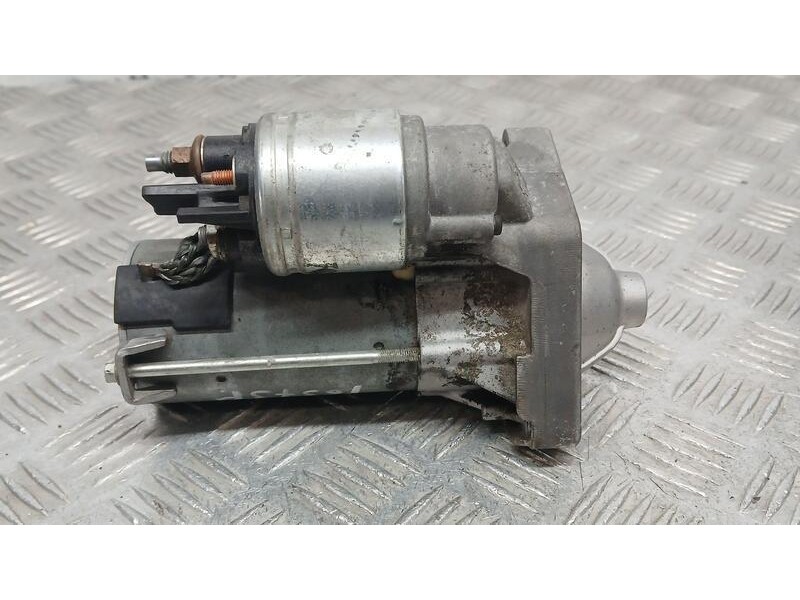 Recambio de motor arranque para renault clio iv business referencia OEM IAM 233003329R VALEO TS12E9