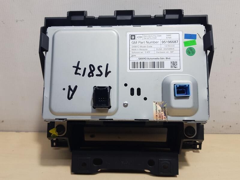 Recambio de sistema navegacion gps para opel astra j gtc sportive referencia OEM IAM 95196687 14780330 SANYO
