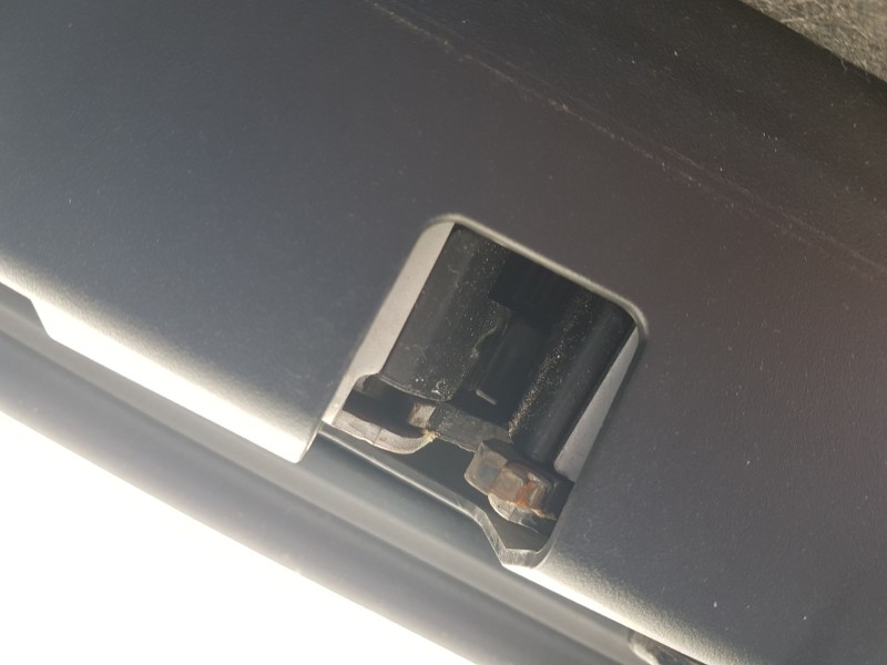 Recambio de cerradura puerta trasera izquierda para bmw i3 (i01) electric referencia OEM IAM  INFERIOR 