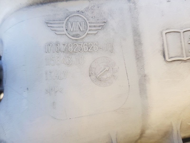 Recambio de deposito expansion para bmw i3 (i01) electric referencia OEM IAM 17137823626  