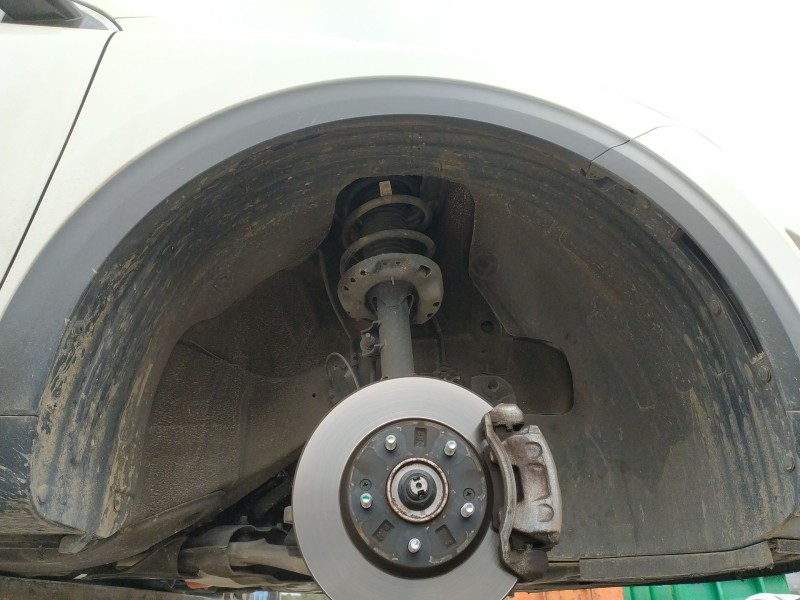 Recambio de plastico pase rueda del. dch. para kia niro i (de) 1.6 gdi hybrid referencia OEM IAM 86812G5000  