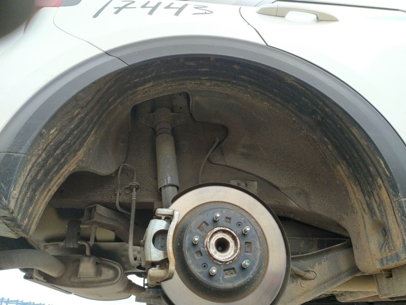 Recambio de plastico pase rueda tras. dch. para kia niro i (de) 1.6 gdi hybrid referencia OEM IAM 86822G5001  