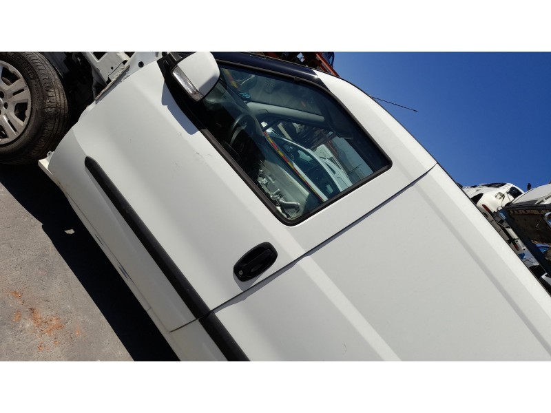 Recambio de puerta delantera izquierda para fiat doblo cargo (263_) 1.3 d multijet (263wxu1a) referencia OEM IAM 52155068  