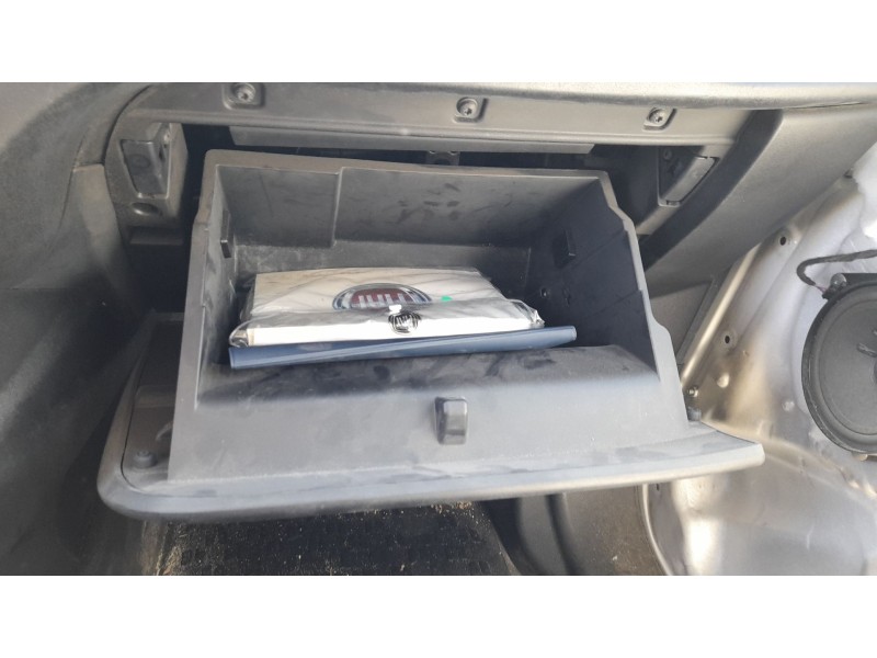 Recambio de guantera para fiat doblo cargo (263_) 1.3 d multijet (263wxu1a) referencia OEM IAM 735498645 735498647 