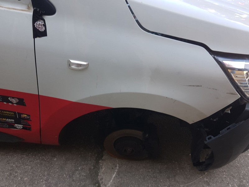 Recambio de aleta delantera derecha para renault express furgoneta/monovolumen 1.5 blue dci 75 (f6aa) referencia OEM IAM 6310068