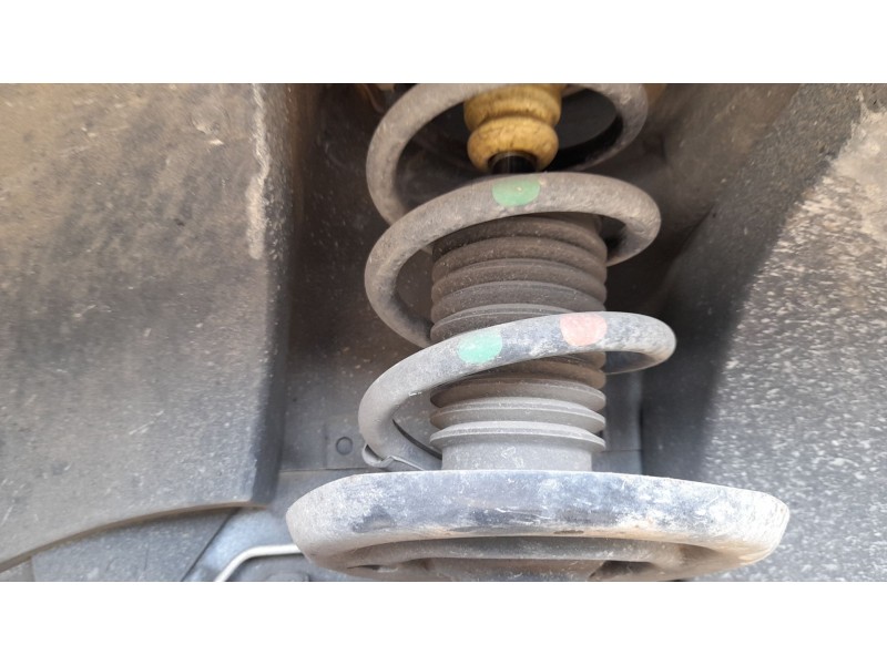 Recambio de amortiguador delantero izquierdo para renault express furgoneta/monovolumen 1.5 blue dci 75 (f6aa) referencia OEM IA