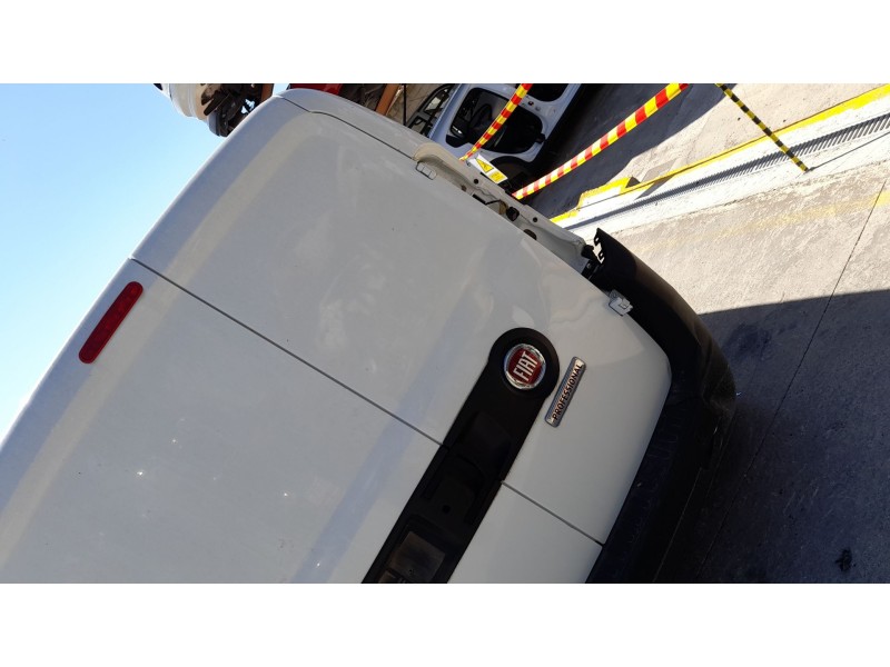Recambio de puerta trasera derecha carga para fiat doblo cargo (263_) 1.3 d multijet (263wxu1a) referencia OEM IAM 52000031 TOCA