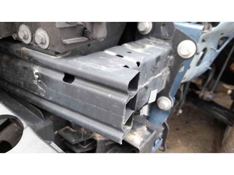 Recambio de refuerzo paragolpes delantero para renault megane iv hatchback (b9a/m/n_) 1.2 tce 130 (b9mr) referencia OEM IAM 7521