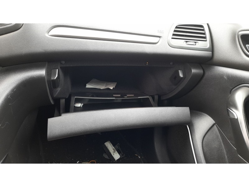 Recambio de guantera para renault megane iv hatchback (b9a/m/n_) 1.2 tce 130 (b9mr) referencia OEM IAM 685005280R  