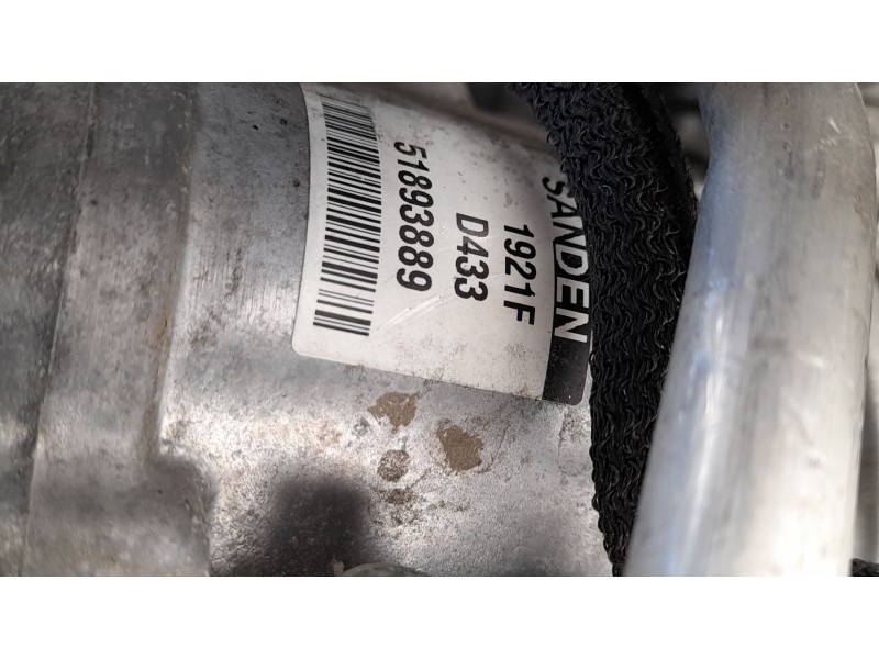 Recambio de compresor aire acondicionado para fiat doblo cargo (263_) 1.3 d multijet (263wxu1a) referencia OEM IAM 71724813 5189