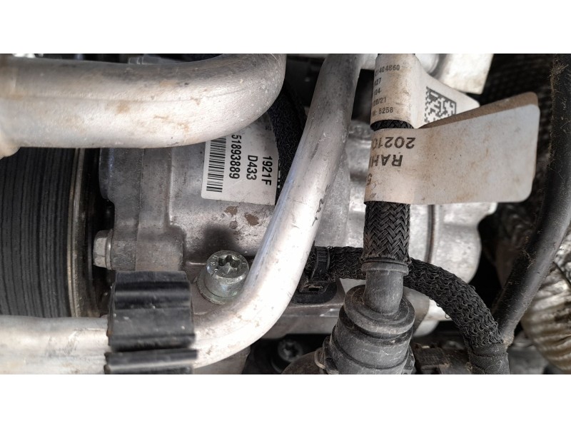 Recambio de compresor aire acondicionado para fiat doblo cargo (263_) 1.3 d multijet (263wxu1a) referencia OEM IAM 71724813 5189