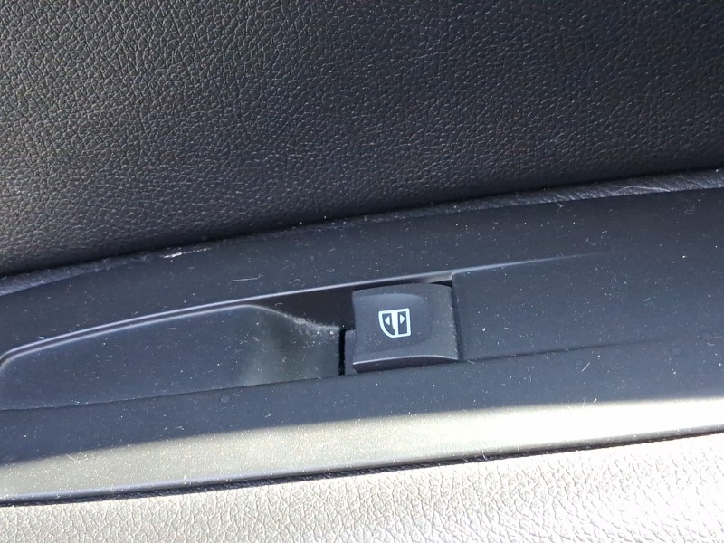 Recambio de mando elevalunas delantero derecho para renault megane iv hatchback (b9a/m/n_) 1.2 tce 130 (b9mr) referencia OEM IAM