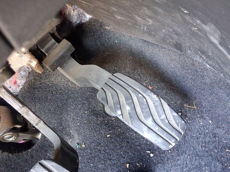 Recambio de potenciometro pedal para renault megane iv hatchback (b9a/m/n_) 1.2 tce 130 (b9mr) referencia OEM IAM 180023067R  