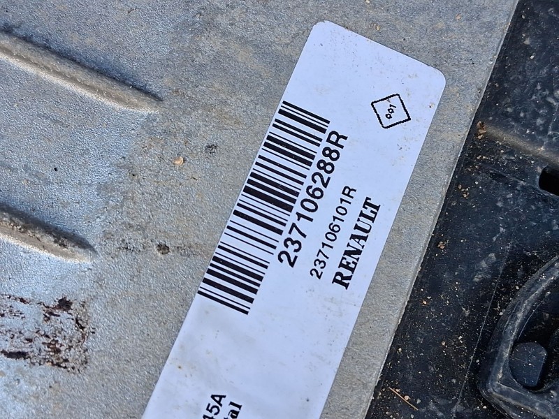 Recambio de centralita motor uce para renault megane iv hatchback (b9a/m/n_) 1.2 tce 130 (b9mr) referencia OEM IAM 237106288R  