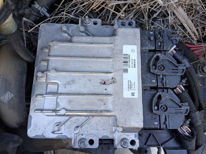 Recambio de centralita motor uce para renault megane iv hatchback (b9a/m/n_) 1.2 tce 130 (b9mr) referencia OEM IAM 237106288R  