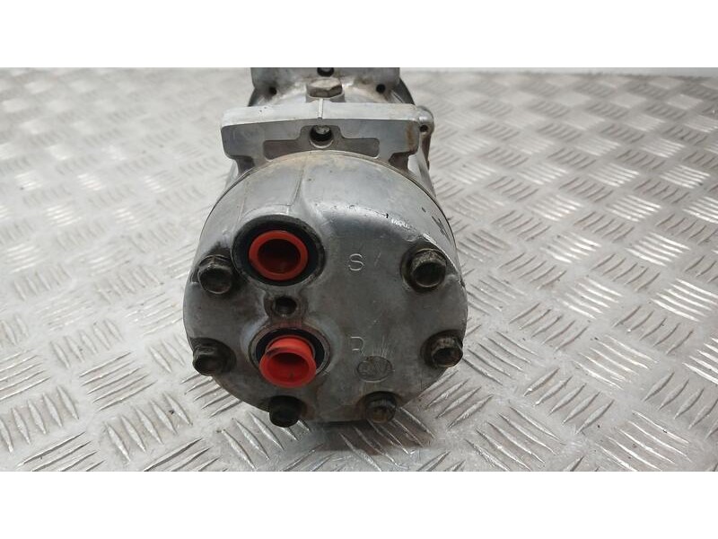 Recambio de compresor aire acondicionado para renault laguna (b56) referencia OEM IAM 7700111289 SANDEN 8074A SD7H15