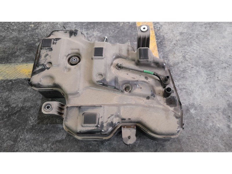 Recambio de deposito adblue para bmw 1 (f40) 116 d referencia OEM IAM 16197935103  