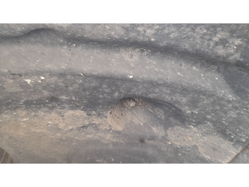 Recambio de plastico pase rueda del. izq. para bmw 1 (f40) 116 d referencia OEM IAM 51717436623  