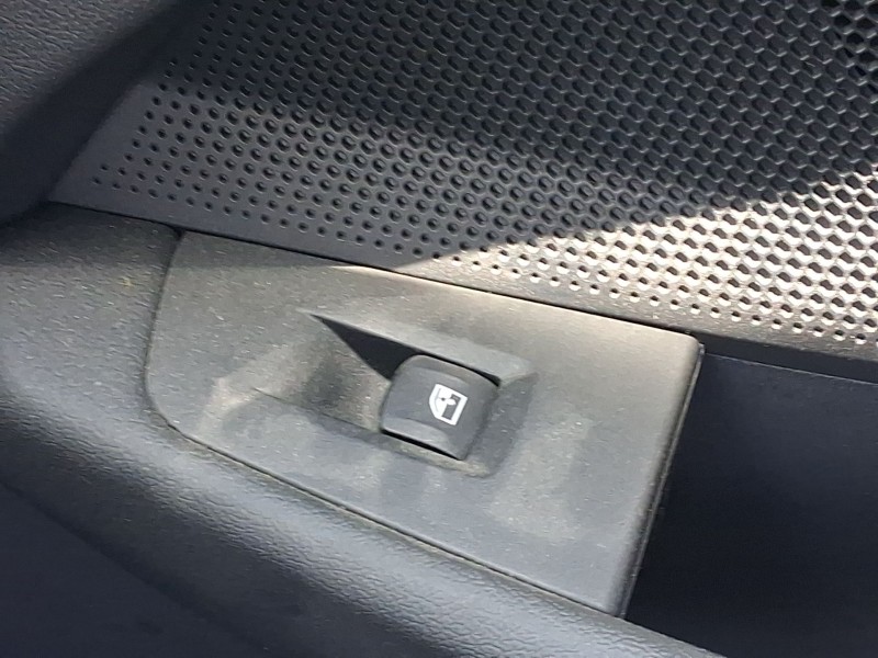 Recambio de mando elevalunas delantero derecho para bmw 1 (f40) 116 d referencia OEM IAM 61317950756  