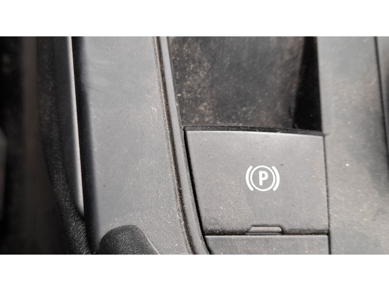 Recambio de palanca freno de mano para bmw 1 (f40) 116 d referencia OEM IAM  PULSADOR ELECTRICO 