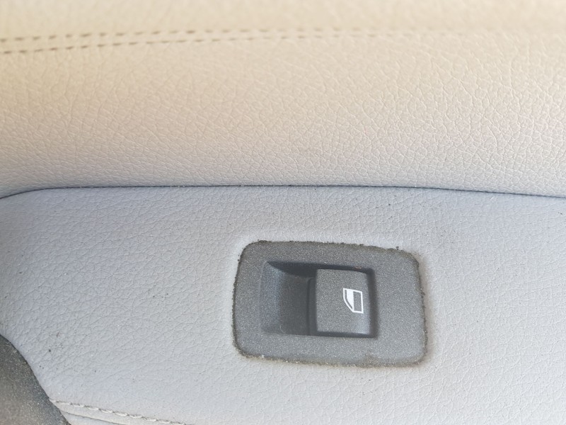 Recambio de mando elevalunas trasero derecho para bmw 1 (f20) 116 d referencia OEM IAM 61319208106  