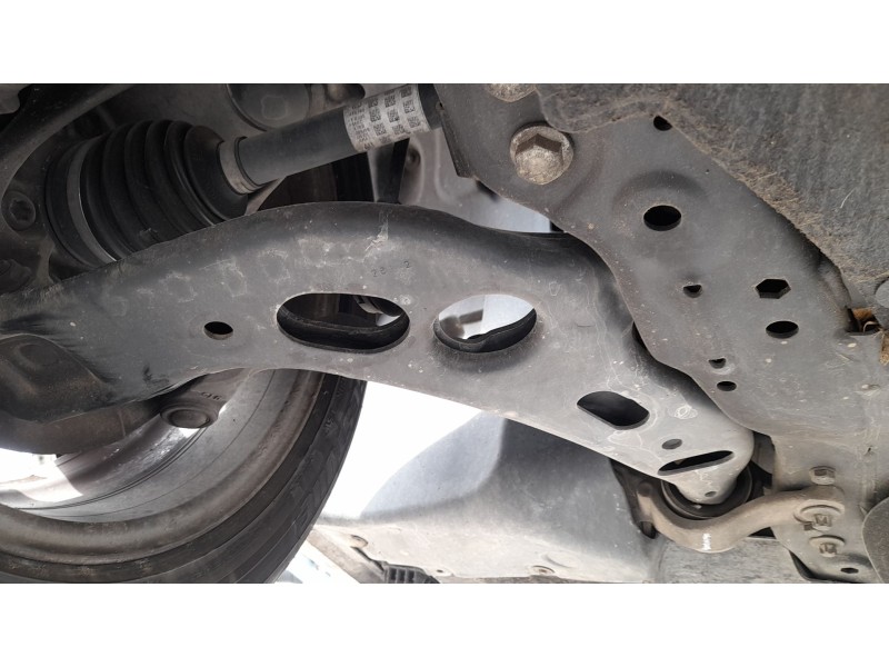 Recambio de brazo suspension inferior delantero derecho para bmw 1 (f40) 116 d referencia OEM IAM 31126879844  