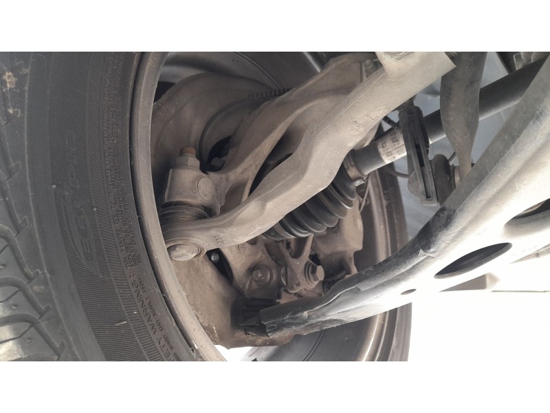 Recambio de mangueta delantera izquierda para bmw 1 (f40) 116 d referencia OEM IAM 31216876645  