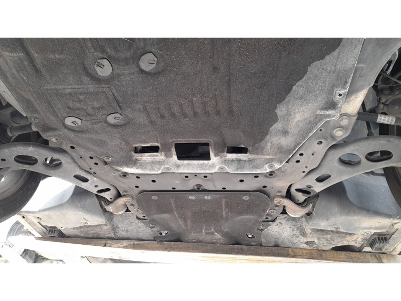 Recambio de puente delantero para bmw 1 (f40) 116 d referencia OEM IAM 31116872729  