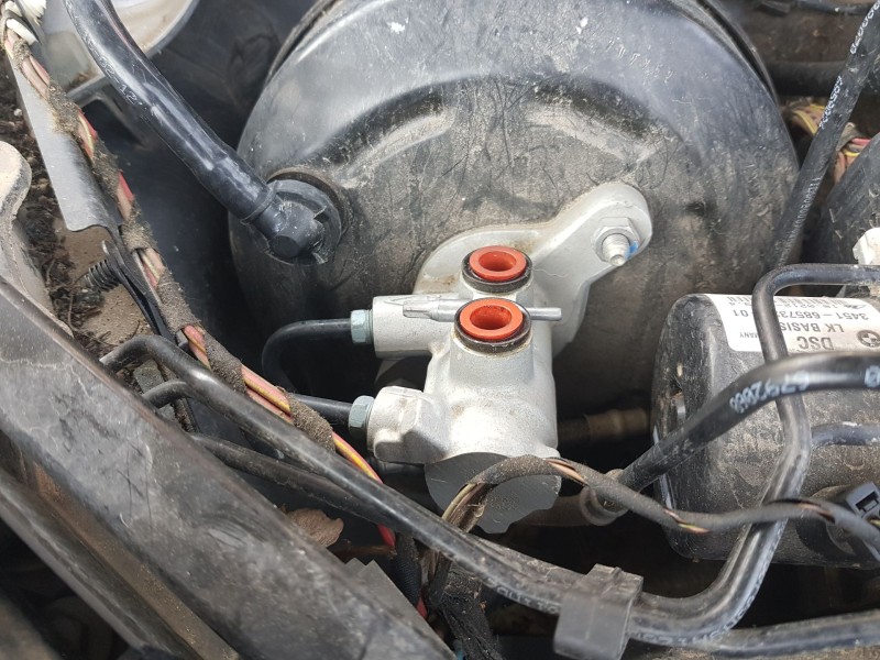 Recambio de bomba freno para bmw 1 (f20) 116 d referencia OEM IAM 34336851093  