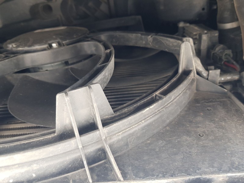 Recambio de electroventilador para bmw 1 (f20) 116 d referencia OEM IAM 17427640508  