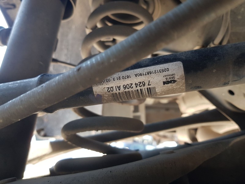 Recambio de transmision trasera derecha para bmw 1 (f20) 116 d referencia OEM IAM 33207624206  