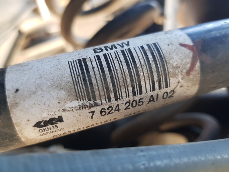 Recambio de transmision trasera izquierda para bmw 1 (f20) 116 d referencia OEM IAM 33207624205  