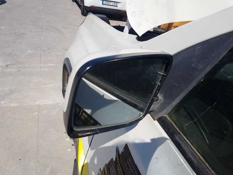 Recambio de retrovisor izquierdo para nissan x-trail ii (t31) 2.0 dci 4x4 referencia OEM IAM 96302JG475  ELECTRICO y TOCADO