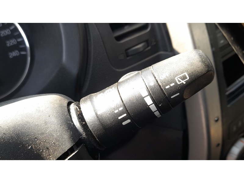 Recambio de mando luces y limpia para nissan x-trail ii (t31) 2.0 dci 4x4 referencia OEM IAM 25540EM06E  25260EM00E