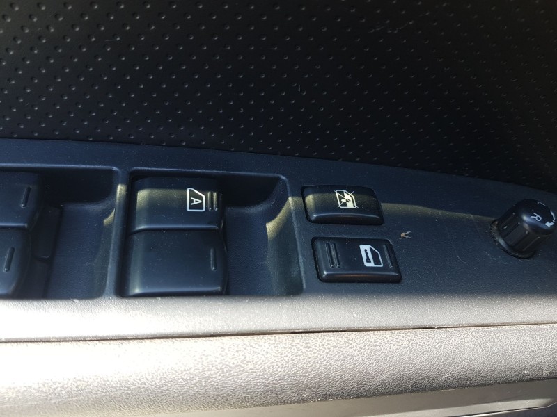 Recambio de mando elevalunas delantero izquierdo para nissan x-trail ii (t31) 2.0 dci 4x4 referencia OEM IAM 25401JG45B  